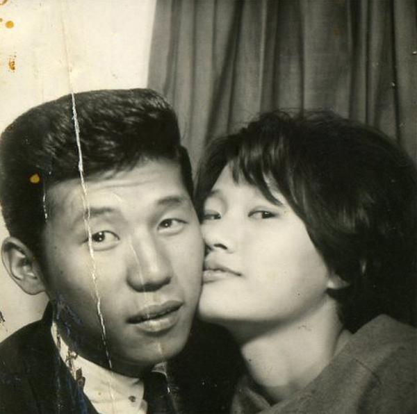 True Blue b_w Sweet 17